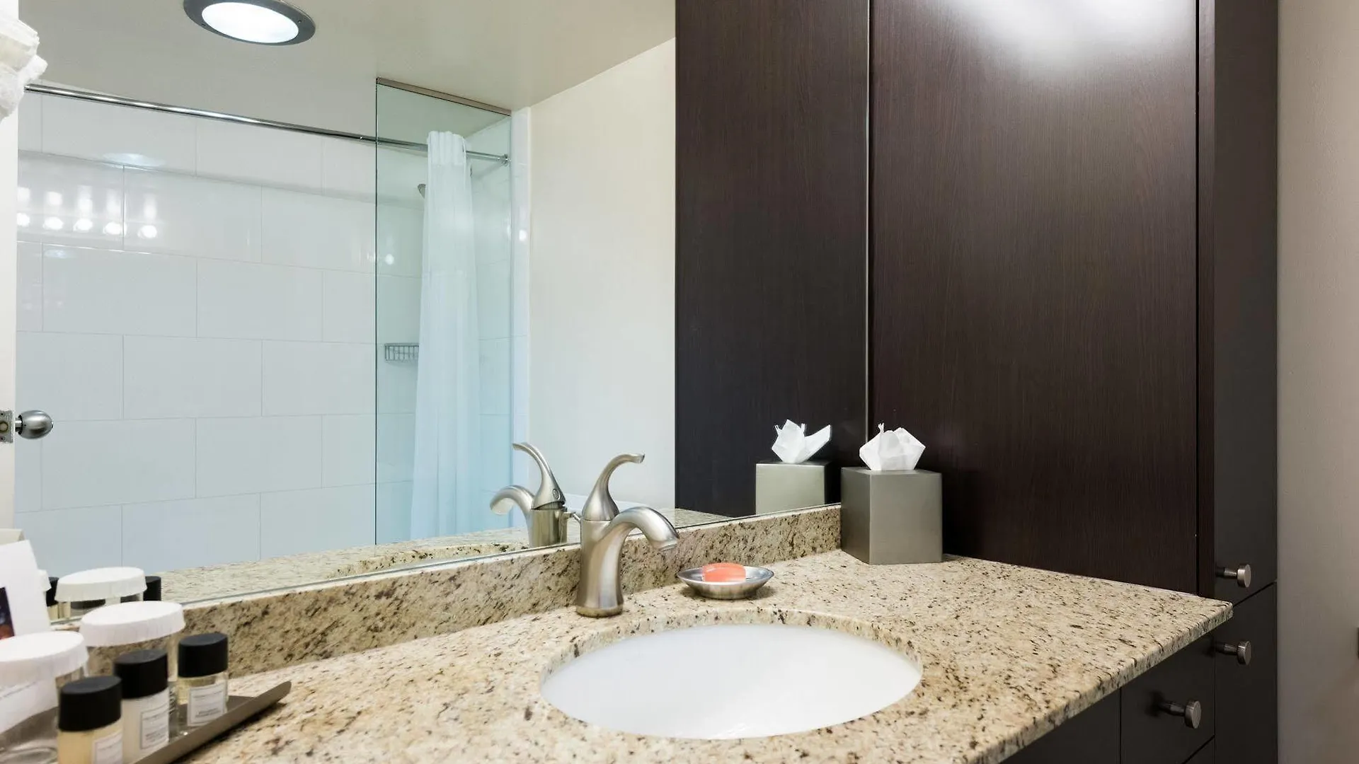 Gage Suites At Ubc Vancouver